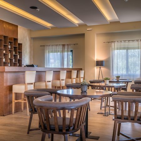 Elegance Luxury Executive Suites - Adults Only Tragaki Exterior photo