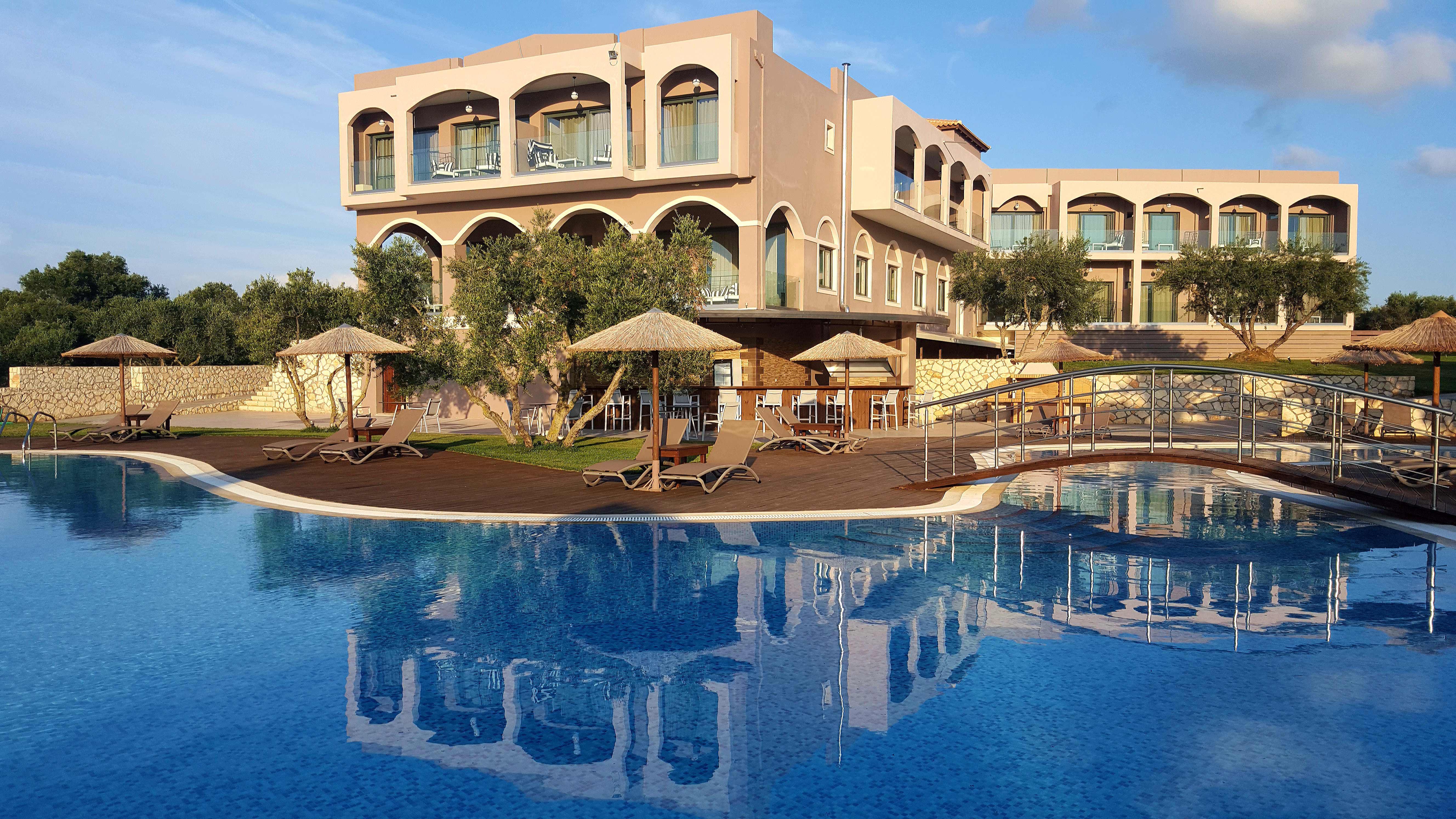 Elegance Luxury Executive Suites - Adults Only Tragaki Exterior photo